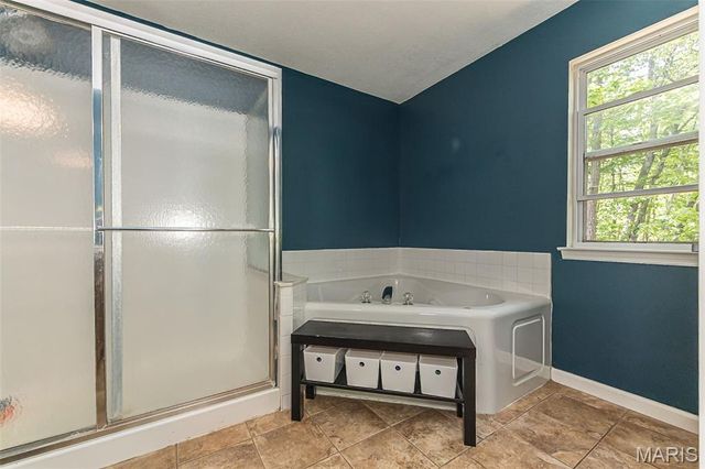 9508 Bent Tree Drive, Hillsboro, MO 63050