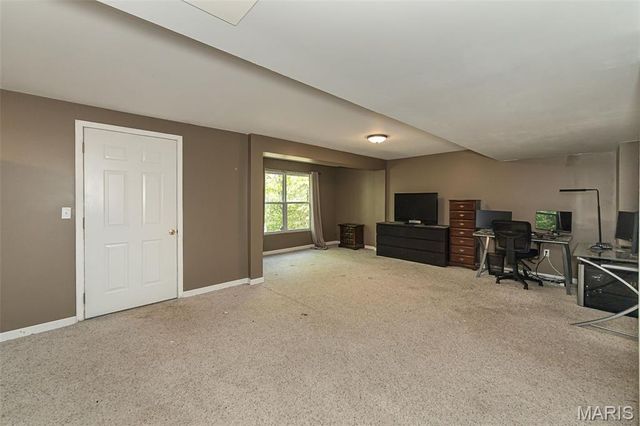 9508 Bent Tree Drive, Hillsboro, MO 63050