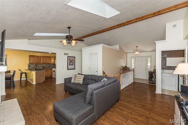 9508 Bent Tree Drive, Hillsboro, MO 63050
