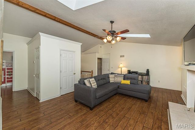 9508 Bent Tree Drive, Hillsboro, MO 63050