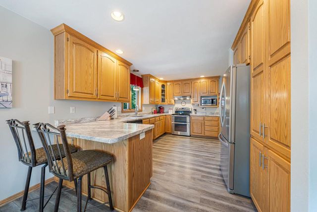 W2434 SNOWBERRY DRIVE, Appleton, WI 54915