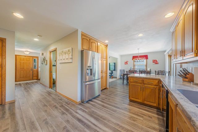 W2434 SNOWBERRY DRIVE, Appleton, WI 54915
