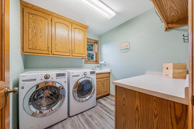 W2434 SNOWBERRY DRIVE, Appleton, WI 54915