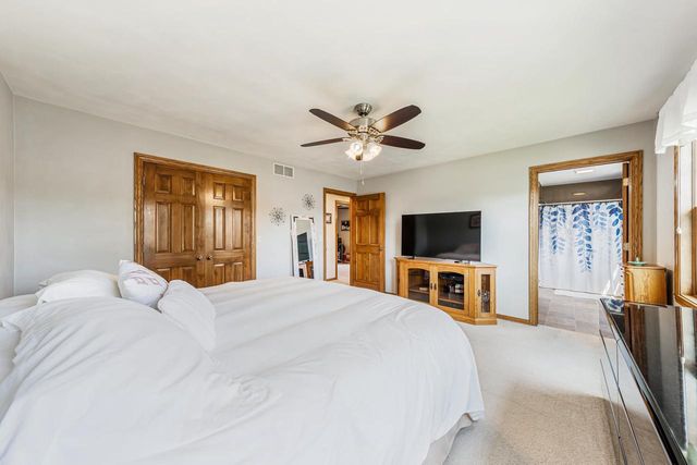 W2434 SNOWBERRY DRIVE, Appleton, WI 54915