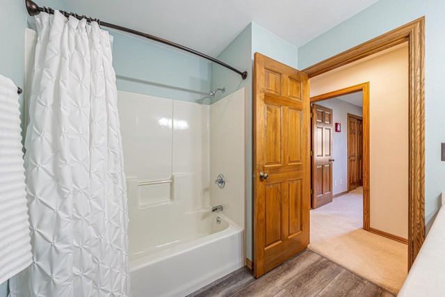 W2434 SNOWBERRY DRIVE, Appleton, WI 54915