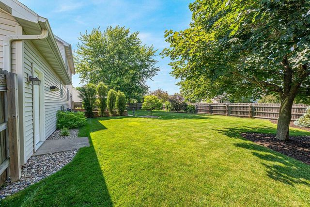 W2434 SNOWBERRY DRIVE, Appleton, WI 54915