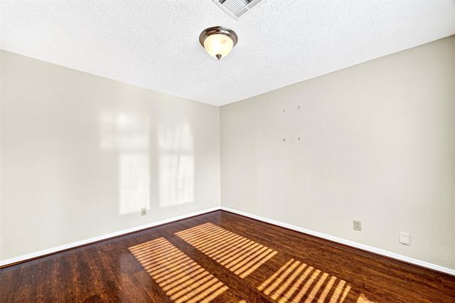 346 Ballantrae Lane, Houston, TX 77015