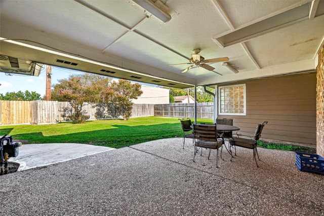 346 Ballantrae Lane, Houston, TX 77015