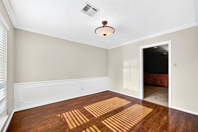 346 Ballantrae Lane, Houston, TX 77015