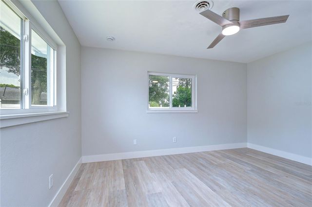 1800 DRUID ROAD E, Clearwater, FL 33764