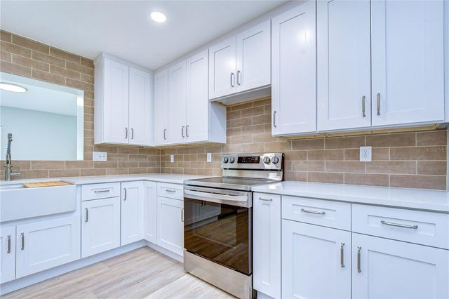 1800 DRUID ROAD E, Clearwater, FL 33764