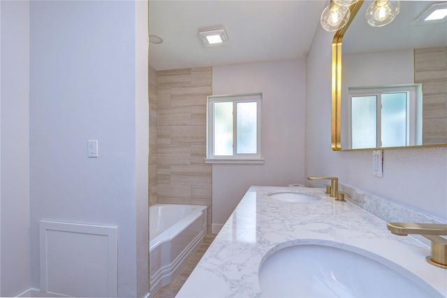1800 DRUID ROAD E, Clearwater, FL 33764
