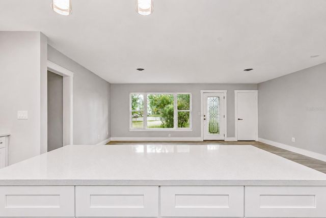 1800 DRUID ROAD E, Clearwater, FL 33764
