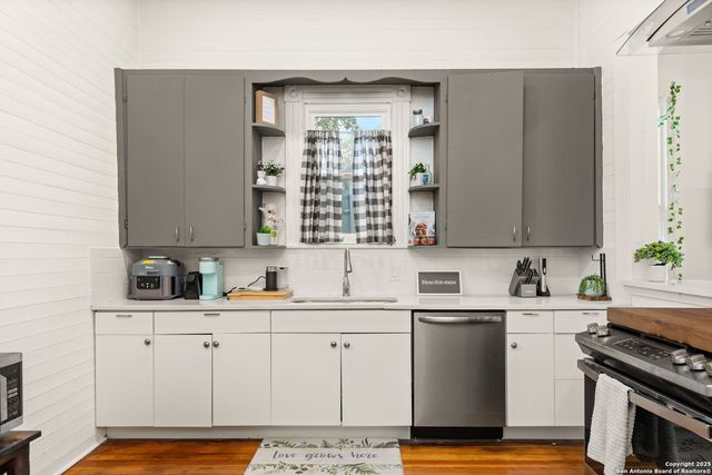 114 Omaha, San Antonio, TX 78203