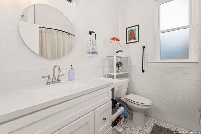 114 Omaha, San Antonio, TX 78203