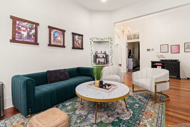 114 Omaha, San Antonio, TX 78203