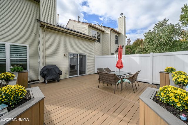 27 Longbrook Lane, Freehold, NJ 07728