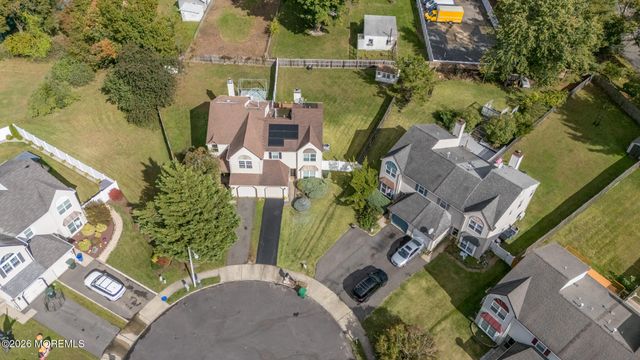27 Longbrook Lane, Freehold, NJ 07728