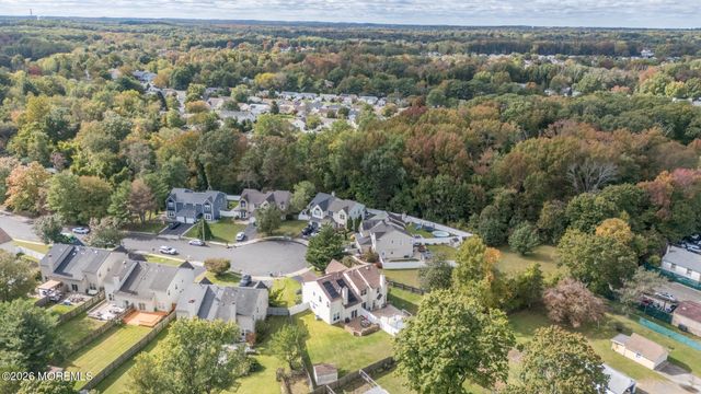 27 Longbrook Lane, Freehold, NJ 07728