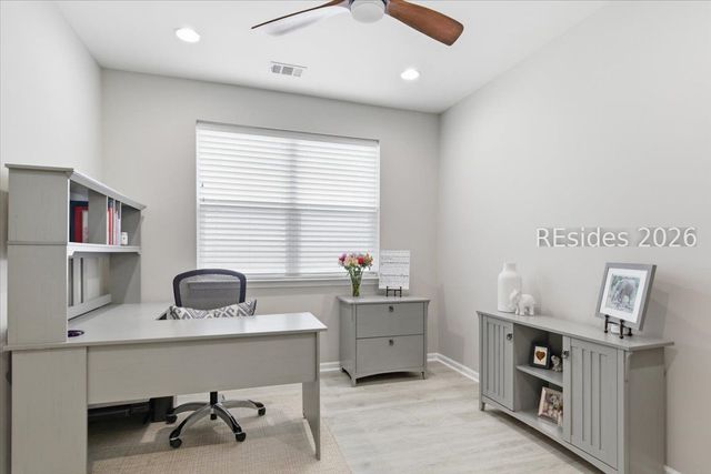 1142 Landshark Blvd, Hardeeville, SC 29927