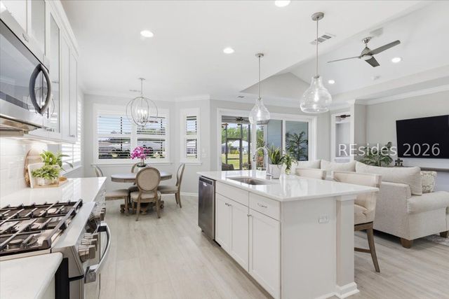 1142 Landshark Blvd, Hardeeville, SC 29927