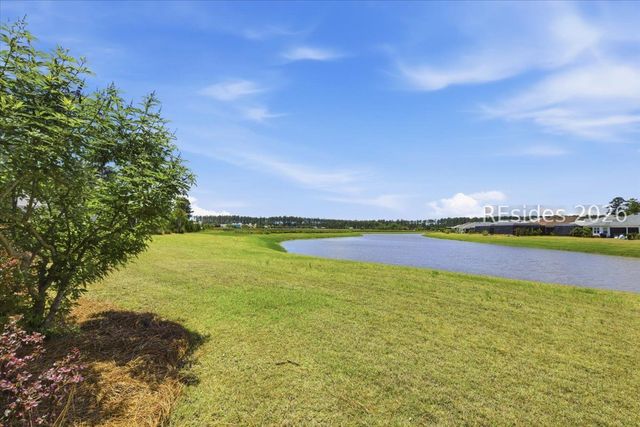 1142 Landshark Blvd, Hardeeville, SC 29927