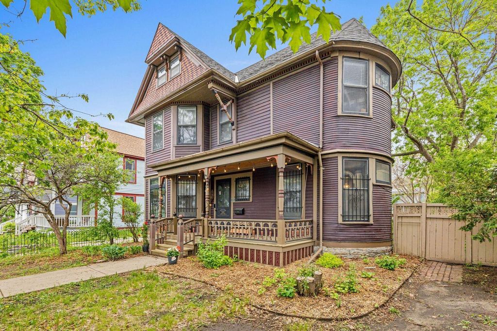 3139 2nd Avenue S, Minneapolis, MN 55408