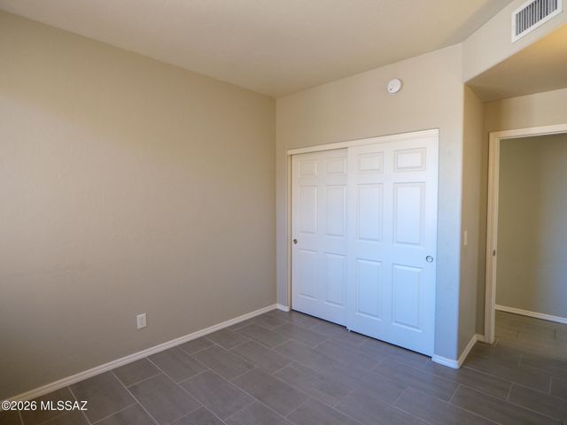 2430 N Quesnel Loop, Tucson, AZ 85715
