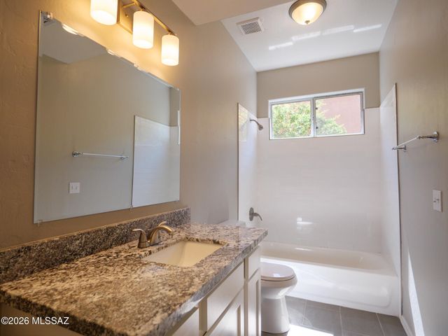 2430 N Quesnel Loop, Tucson, AZ 85715