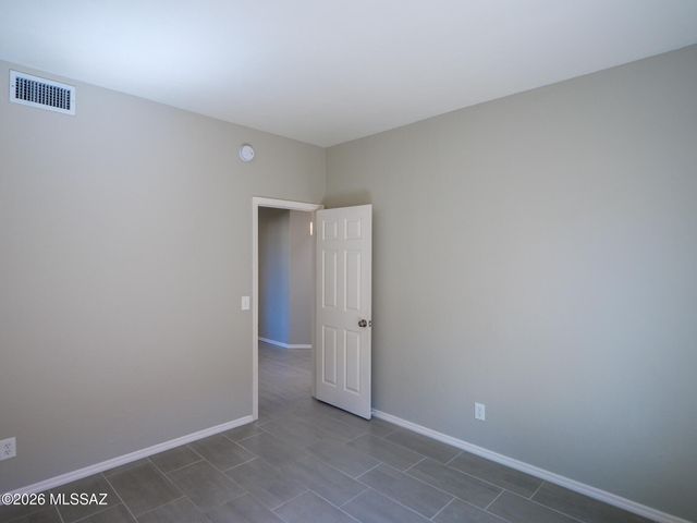 2430 N Quesnel Loop, Tucson, AZ 85715