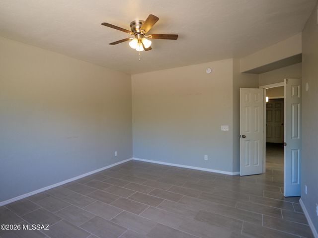 2430 N Quesnel Loop, Tucson, AZ 85715