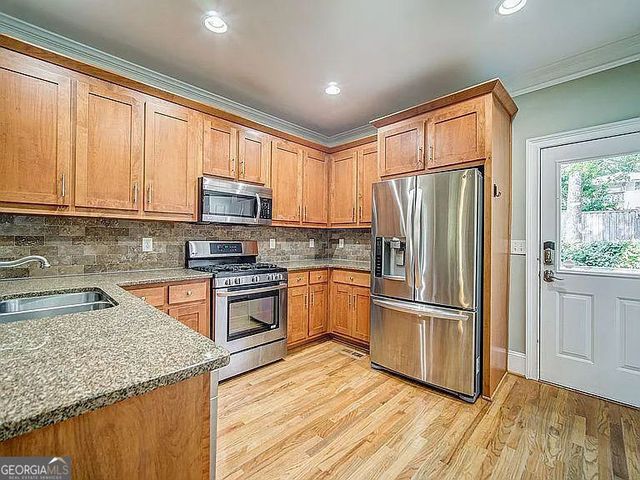 3530 Glenwood Road, Decatur, GA 30032