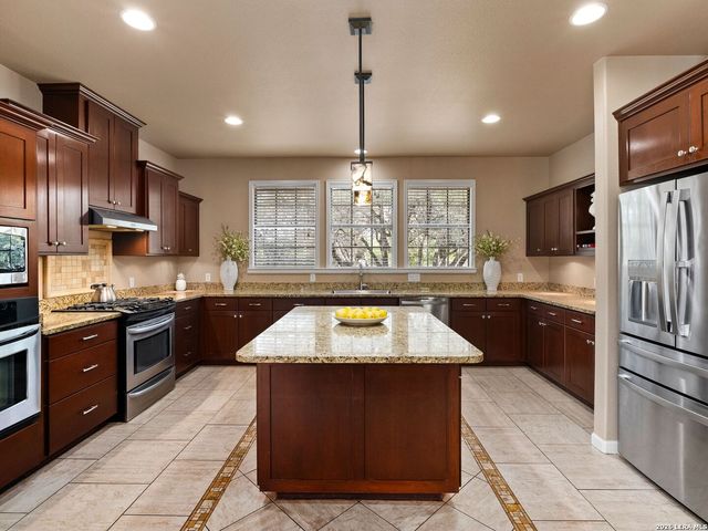 15110 Tamaron, San Antonio, TX 78253