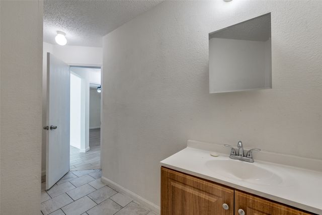 6414 Seaford Road, Arlington, TX 76001