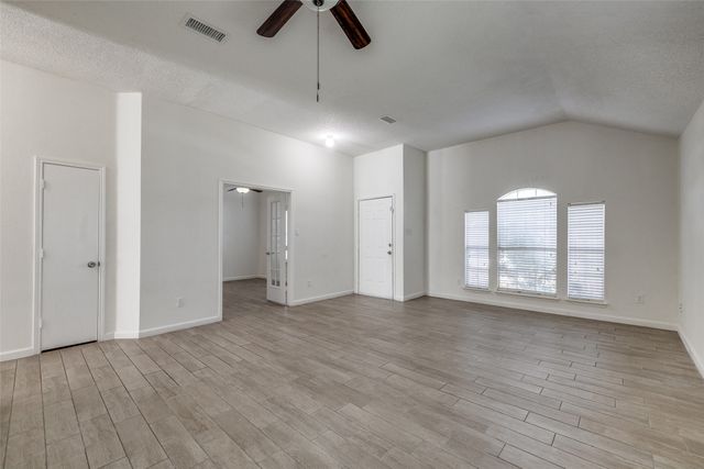 6414 Seaford Road, Arlington, TX 76001