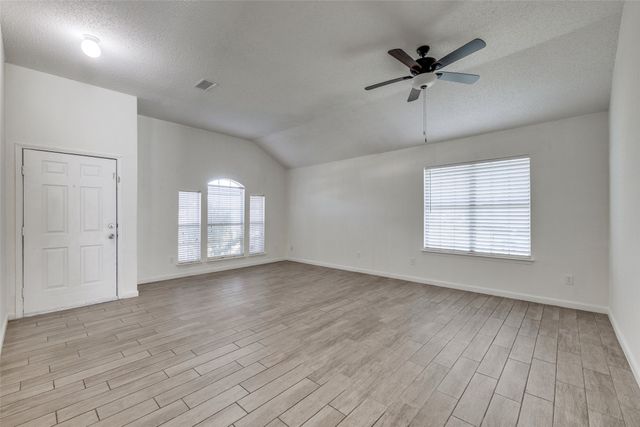6414 Seaford Road, Arlington, TX 76001