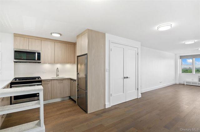 5700 Arlington Avenue 12T, Bronx, NY 10471