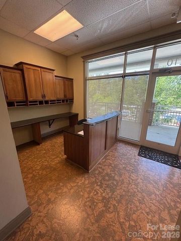 1550 Hendersonville Road 210, Asheville, NC 28803
