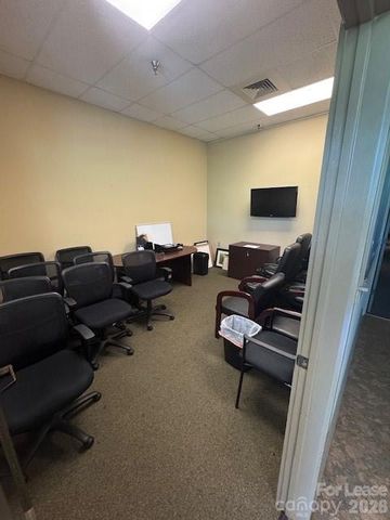 1550 Hendersonville Road 210, Asheville, NC 28803