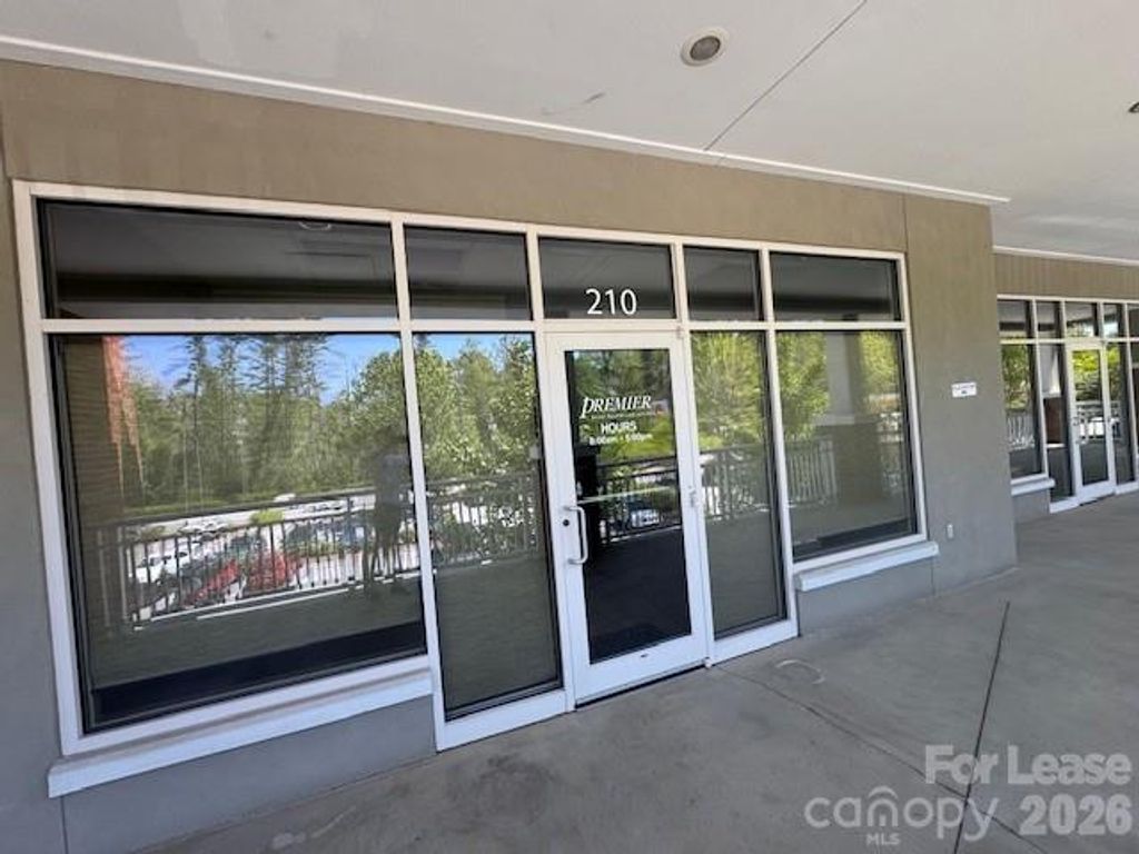 1550 Hendersonville Road 210, Asheville, NC 28803