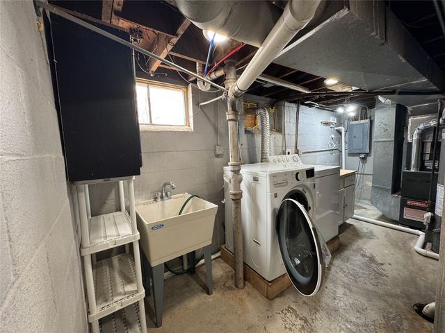 2926 1st Street, Des Moines, IA 50313