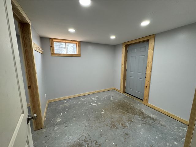 2926 1st Street, Des Moines, IA 50313