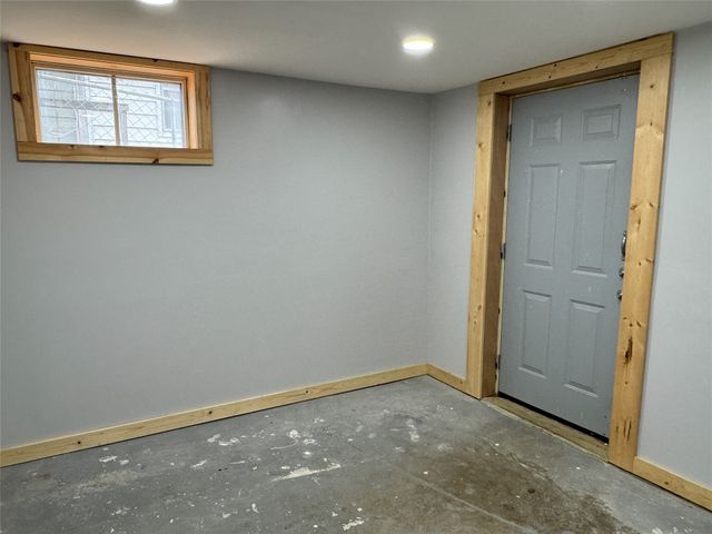 2926 1st Street, Des Moines, IA 50313