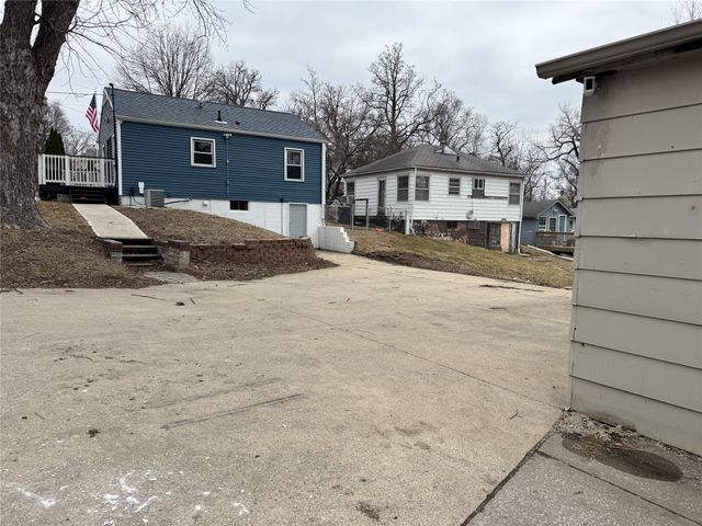 2926 1st Street, Des Moines, IA 50313