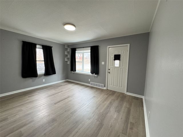 2926 1st Street, Des Moines, IA 50313