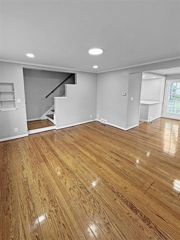 3746 Brewster Street, Dearborn, MI 48120