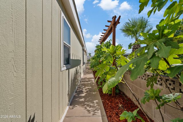 3700 S TOMAHAWK Road 8, Apache Junction, AZ 85119