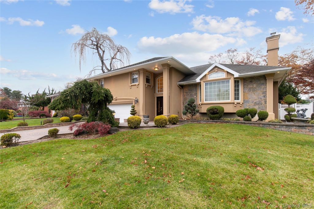 188 Rhododendron Drive, Westbury, NY 11590