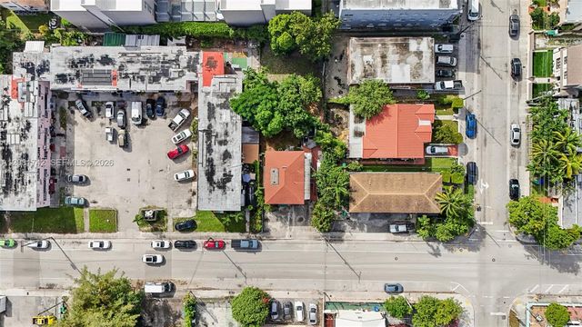 984 SW 6th Street, Miami, FL 33130