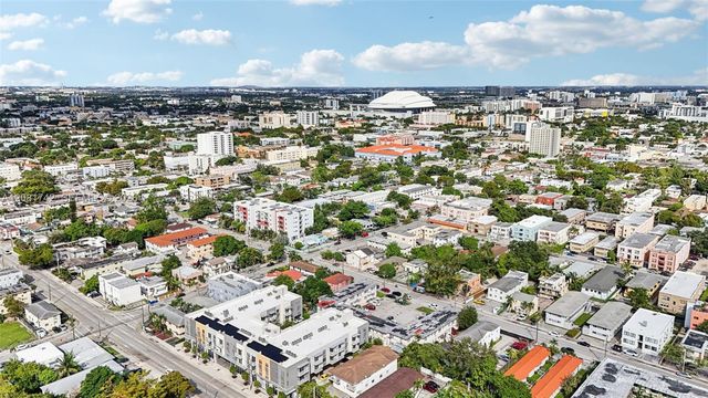 984 SW 6th Street, Miami, FL 33130